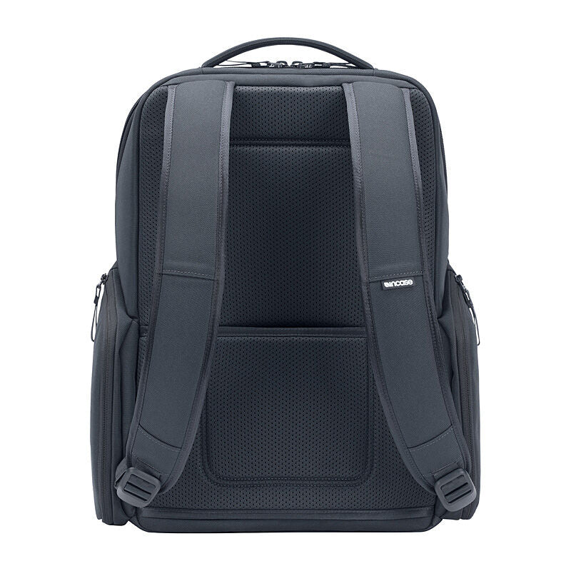 Incase Arc Daypack Nvy