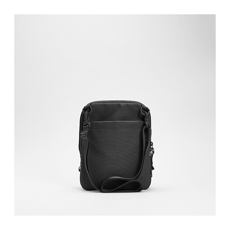 Incase Arc Crossbody Bag-Bk